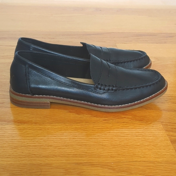 Sperry Women's Seaport Penny Loafer; US 6 (M) - Picture 8 of 11